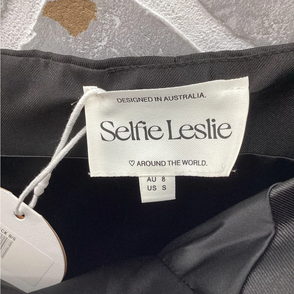 Selfie Leslie Black Magnolia Off The Shoulder Mini Dress Size Small New - Picture 3 of 4